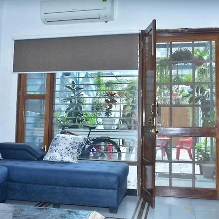 Shreshth Home Stay - Best Family Accommodation - 3Km From Har Ki Pauri, Haridwar, Uttarakhand Exterior photo
